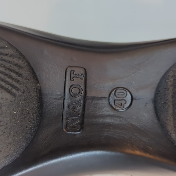 Naot, Oyster, Black Suede/Leather Booties. Sz40/9-9.5 - Picture 9 of 12